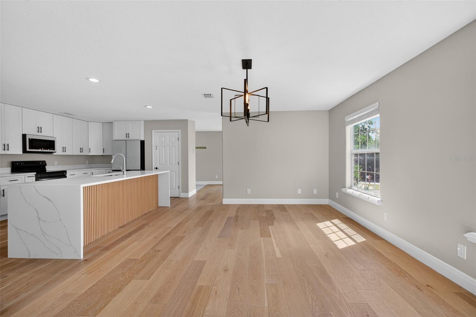 Image 24 of 60 For 1002 Oakdale Street