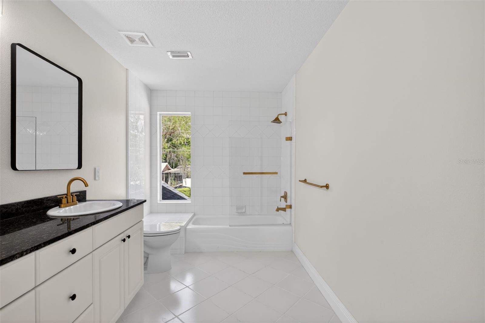 Image 35 of 60 For 1002 Oakdale Street