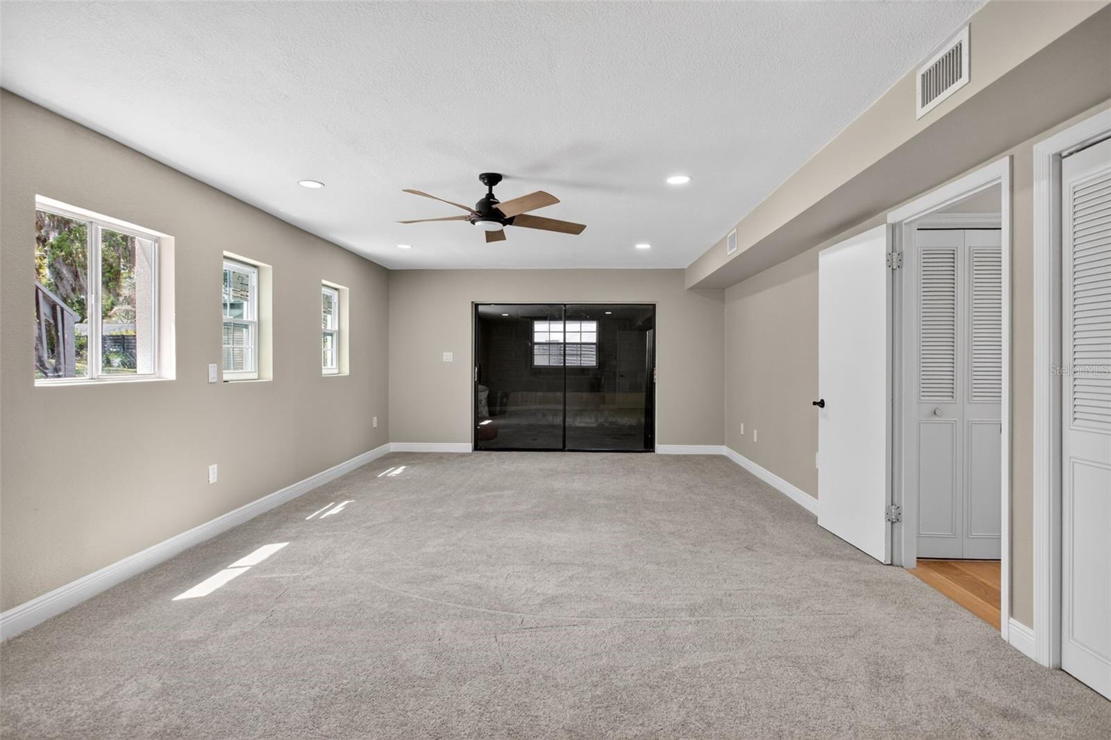 Image 50 of 60 For 1002 Oakdale Street