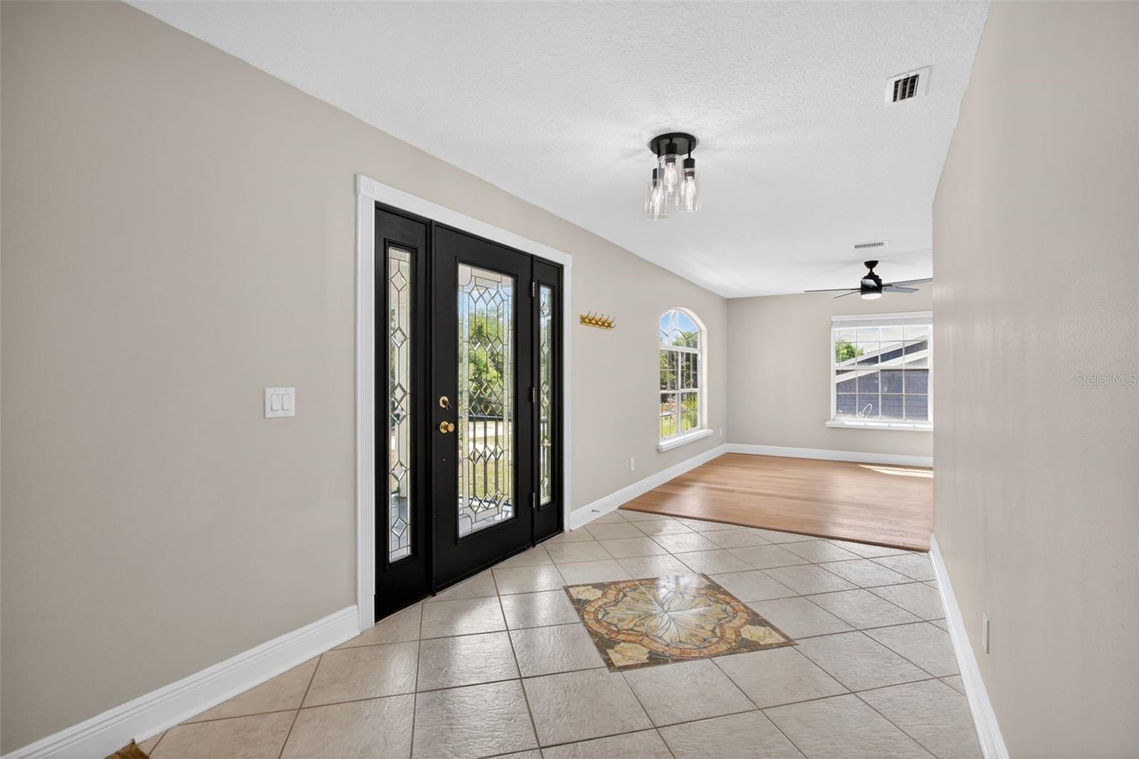 Image 9 of 60 For 1002 Oakdale Street