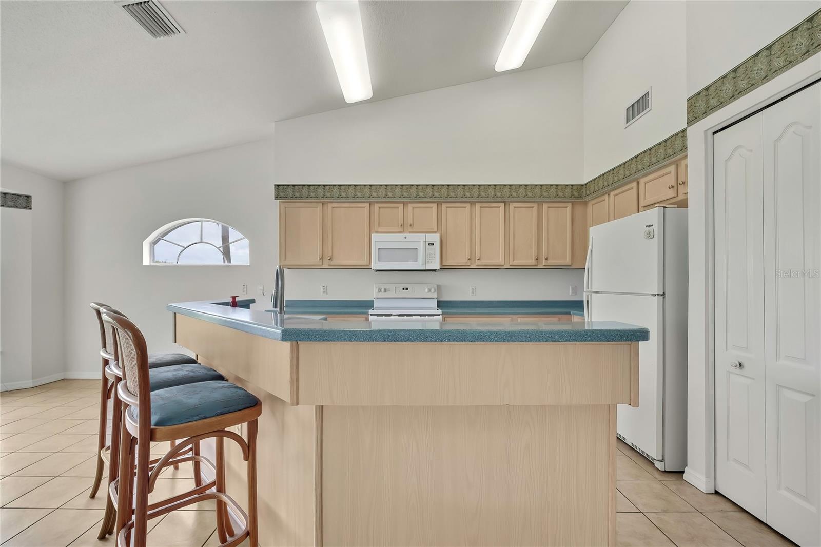 Image 11 of 55 For 11203 Sun Tree Road