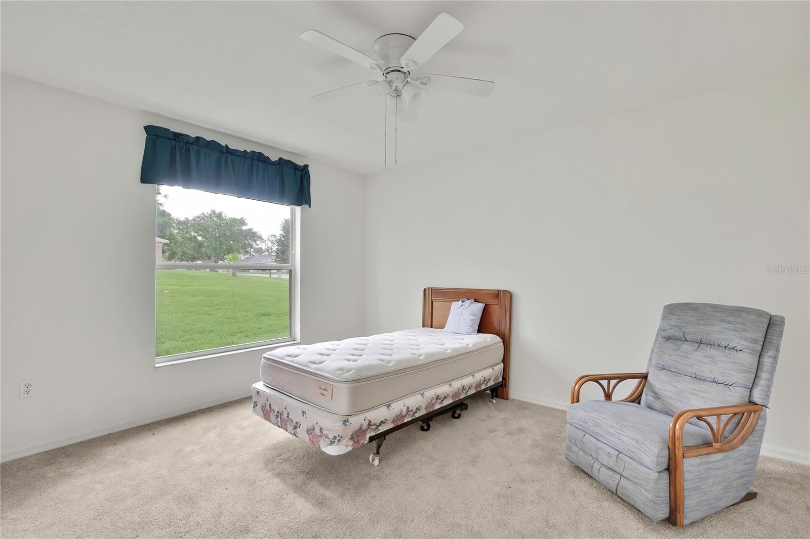 Image 19 of 55 For 11203 Sun Tree Road