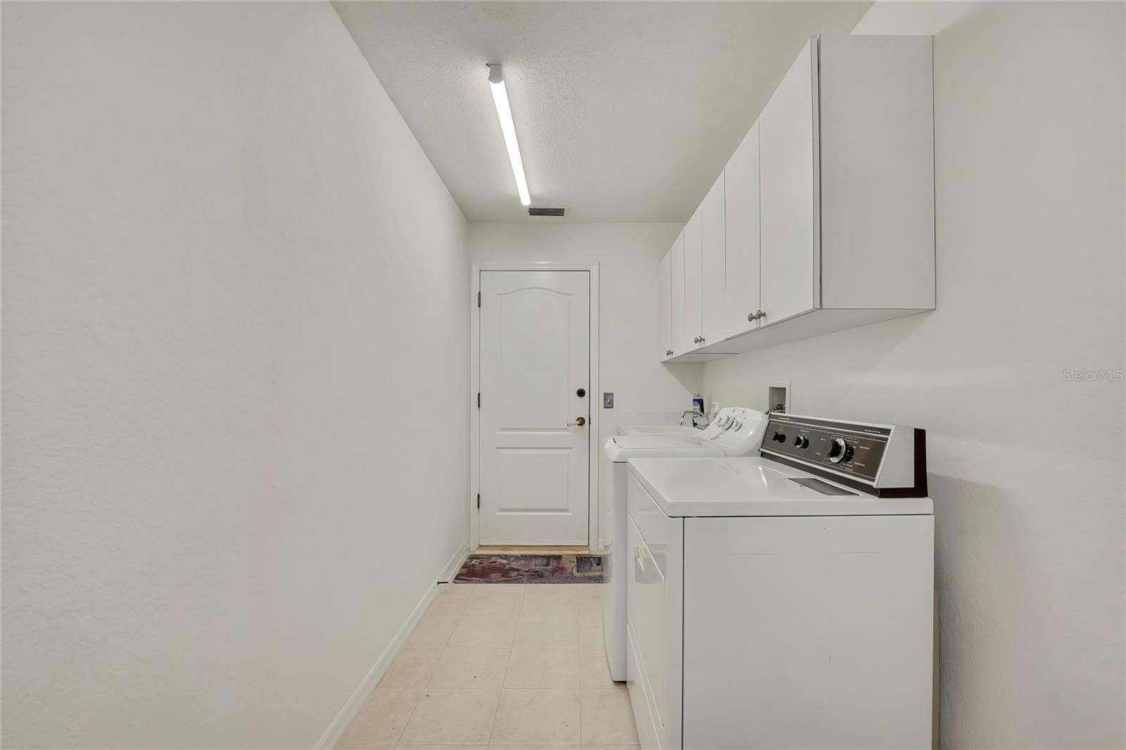 Image 23 of 55 For 11203 Sun Tree Road