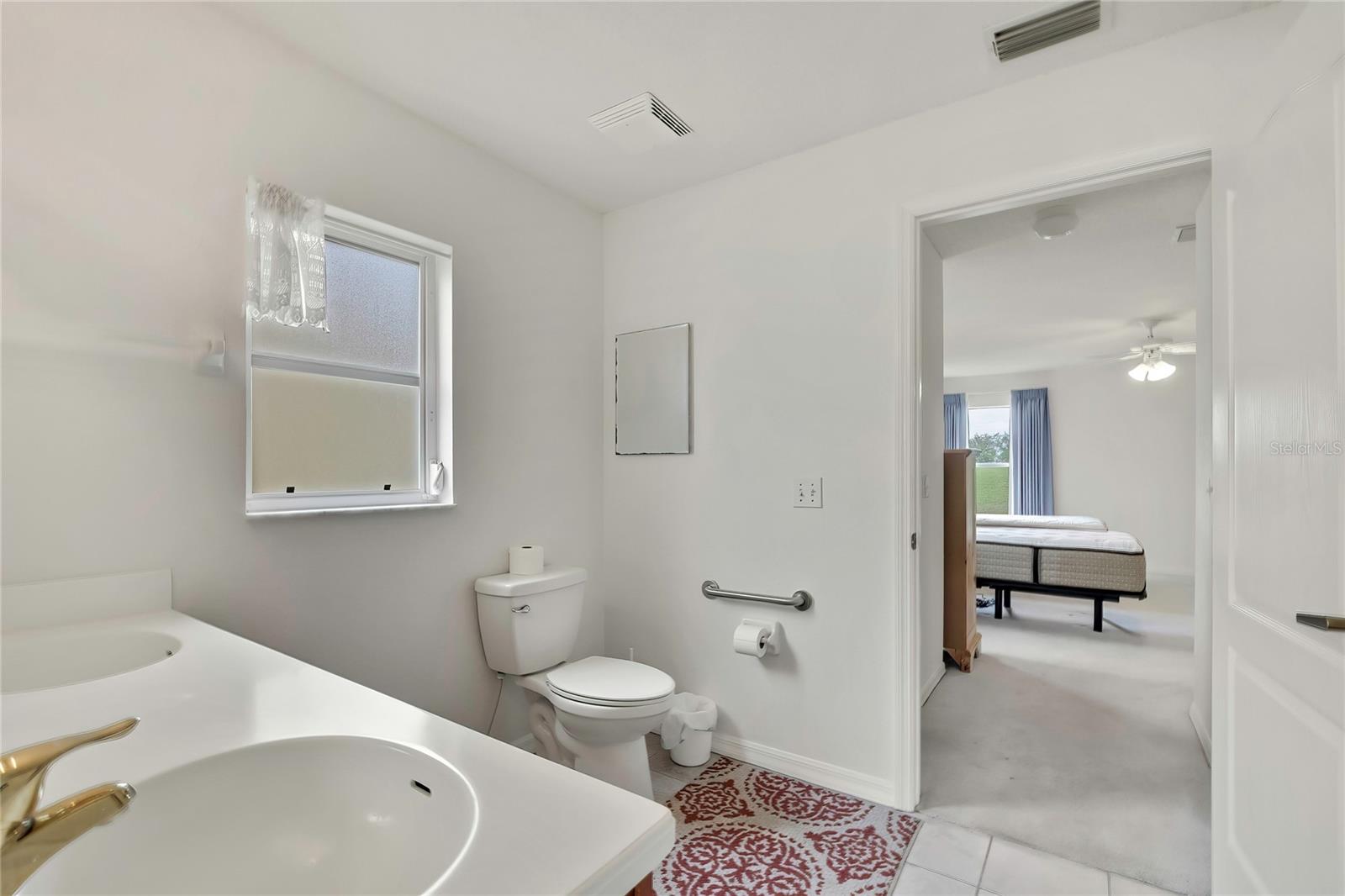 Image 29 of 55 For 11203 Sun Tree Road