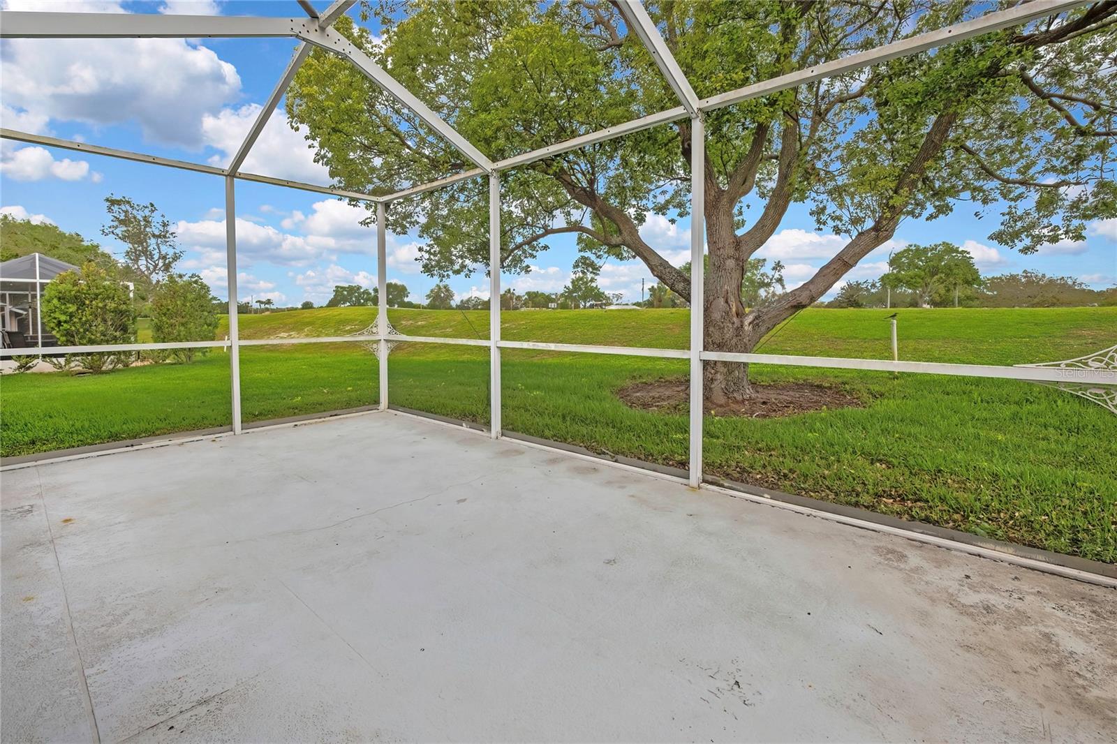 Image 35 of 55 For 11203 Sun Tree Road