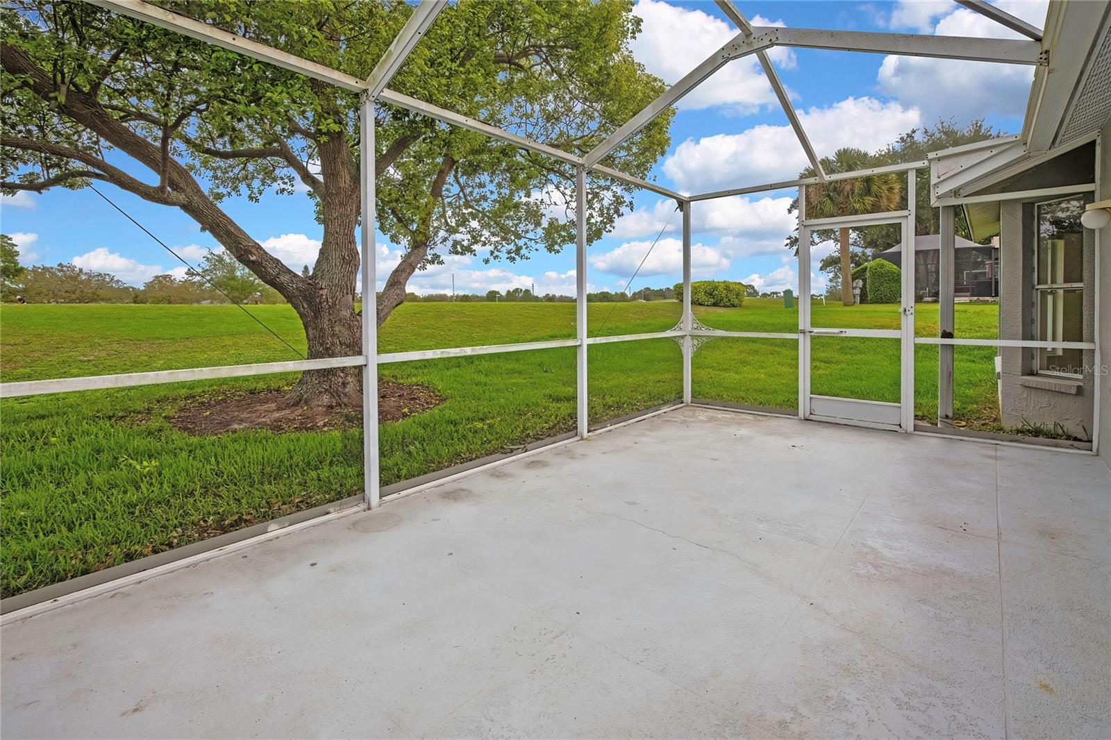 Image 40 of 55 For 11203 Sun Tree Road