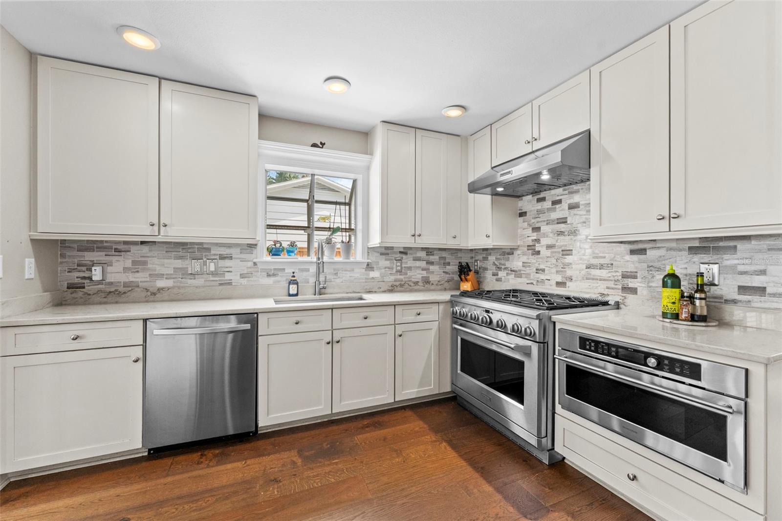 Image 10 of 54 For 1107 Dunbar Avenue