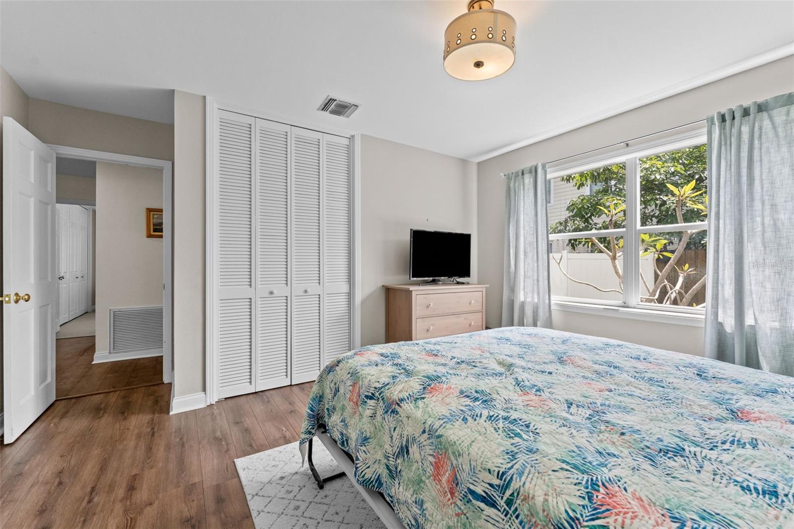 Image 20 of 54 For 1107 Dunbar Avenue