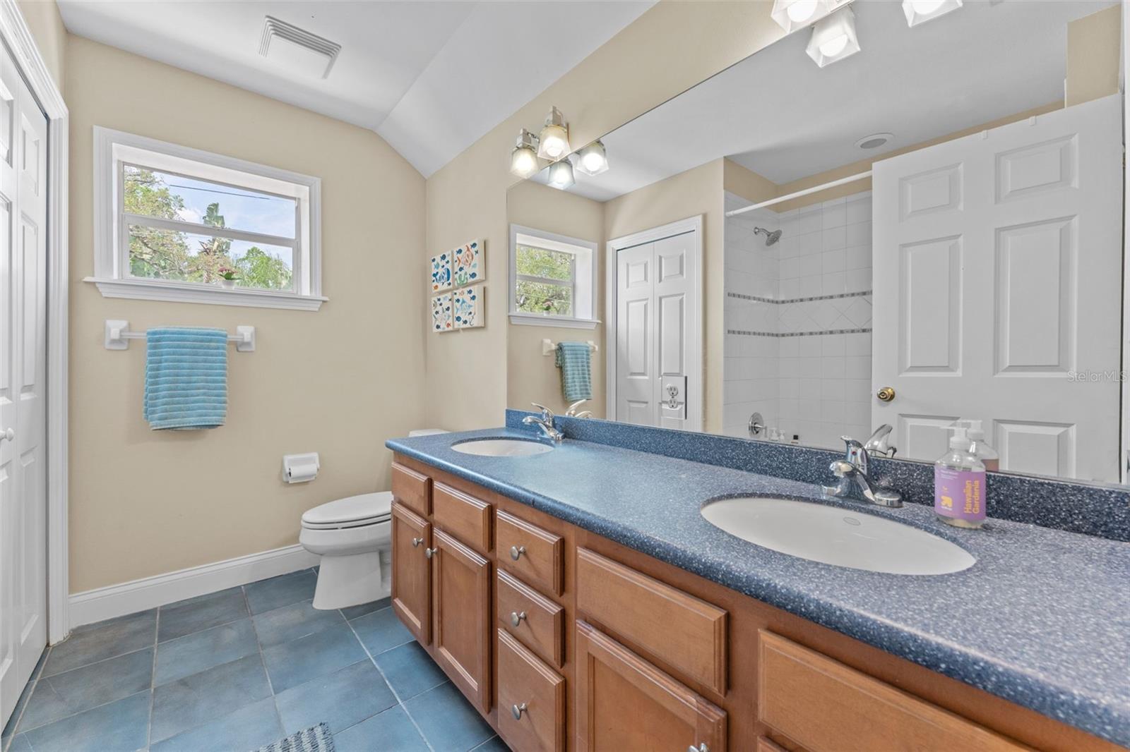 Image 34 of 54 For 1107 Dunbar Avenue