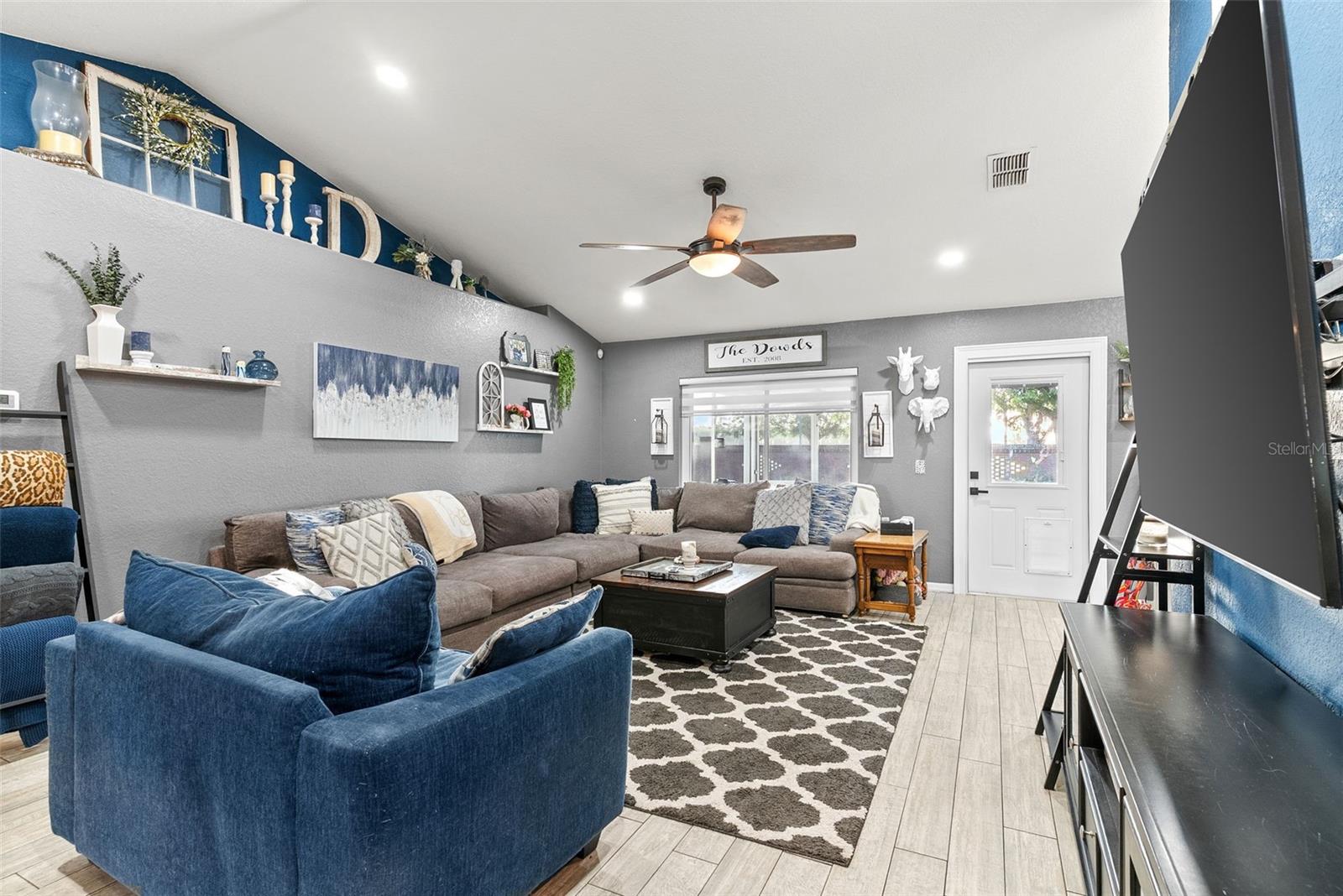 Image 5 of 35 For 6789 Canbury Drive