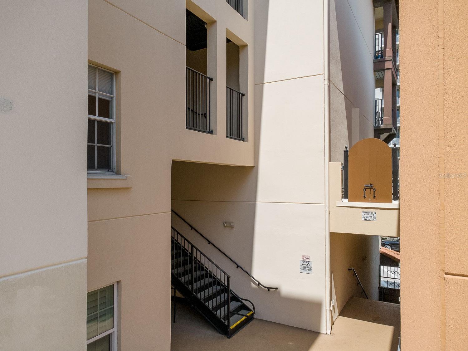 Image 10 of 74 For 200 4th Avenue S 229