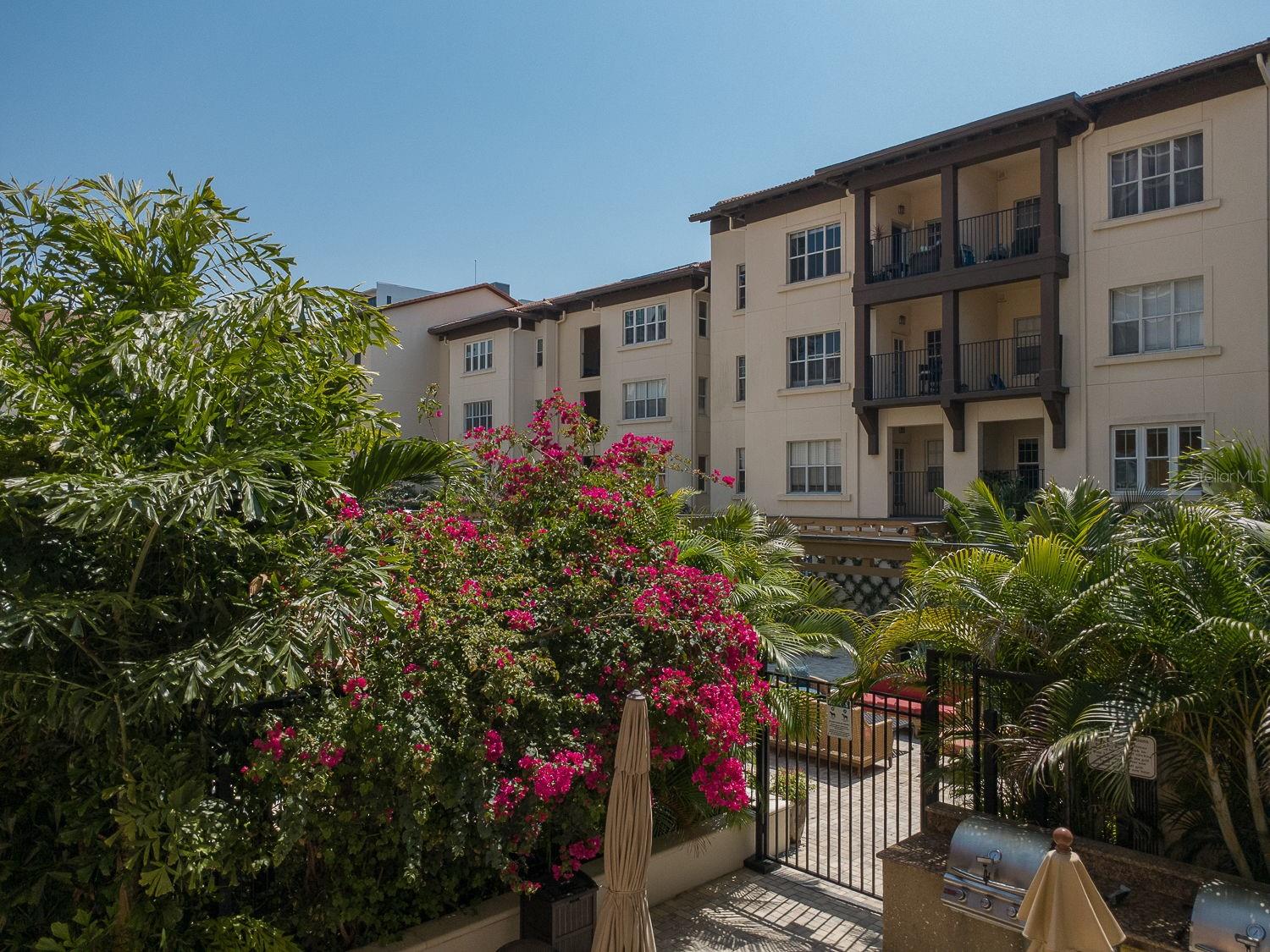 Image 15 of 74 For 200 4th Avenue S 229