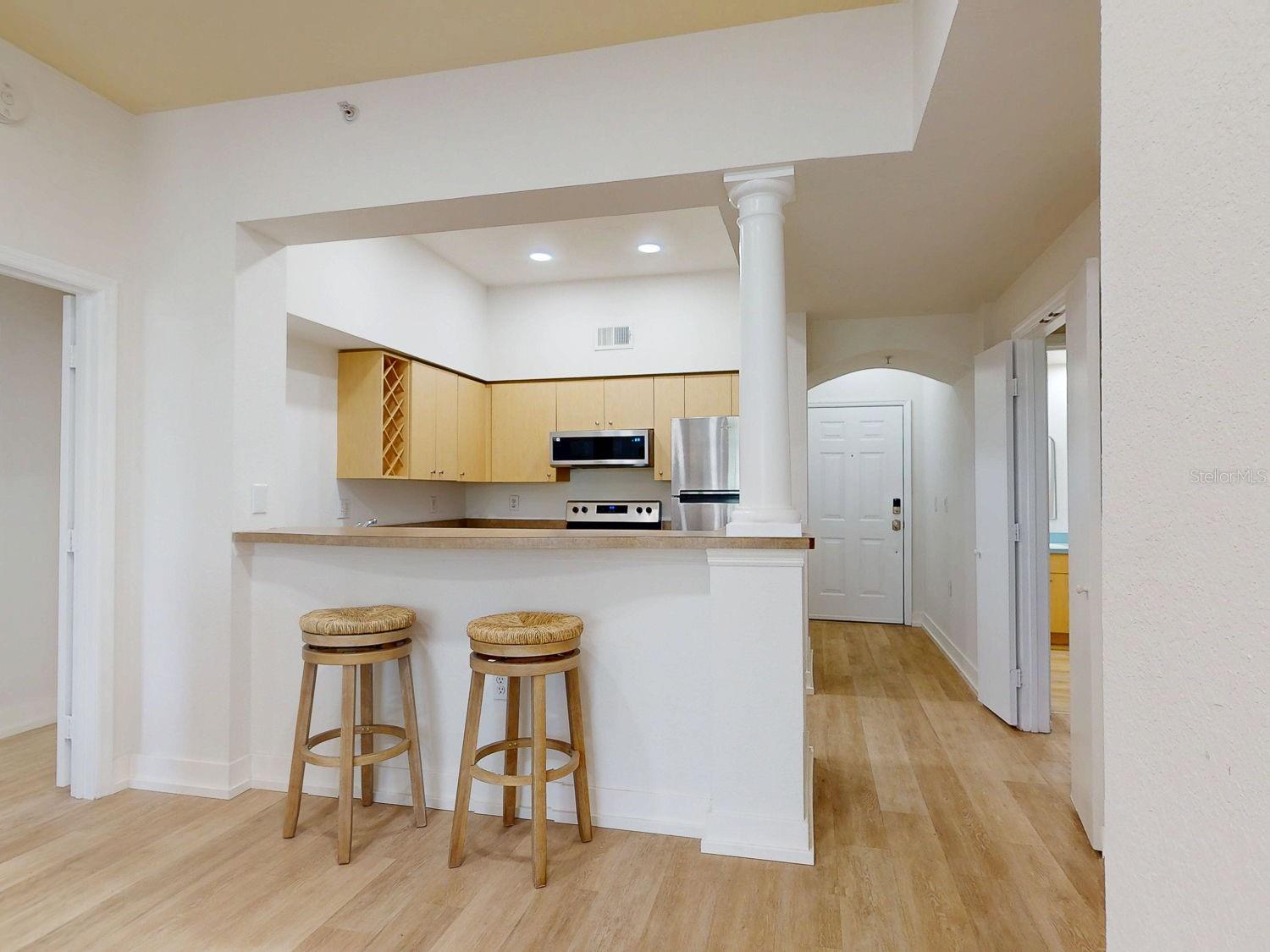 Image 32 of 74 For 200 4th Avenue S 229