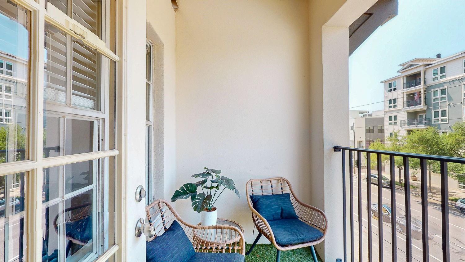 Image 57 of 74 For 200 4th Avenue S 229