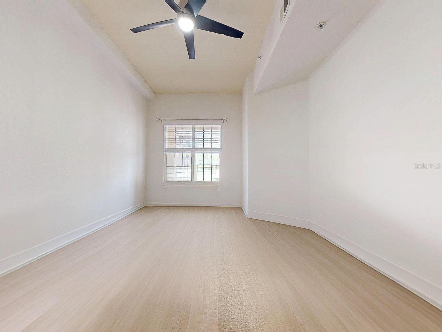 Image 66 of 74 For 200 4th Avenue S 229