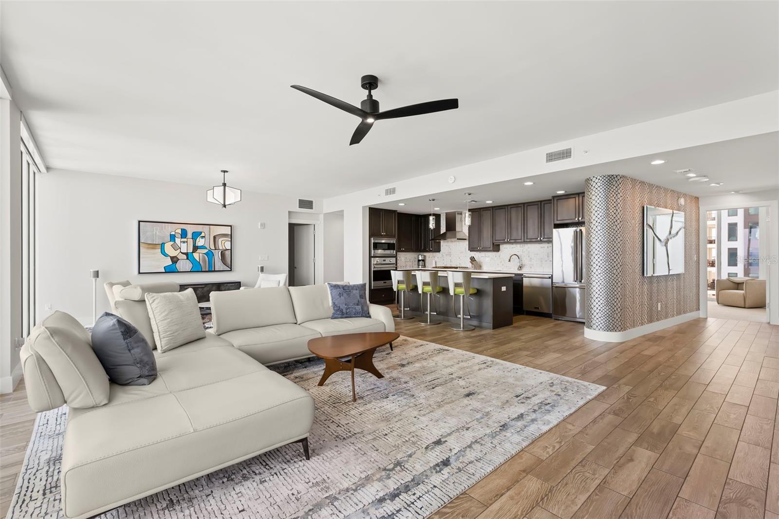 Image 15 of 65 For 176 4th Avenue Ne 1102