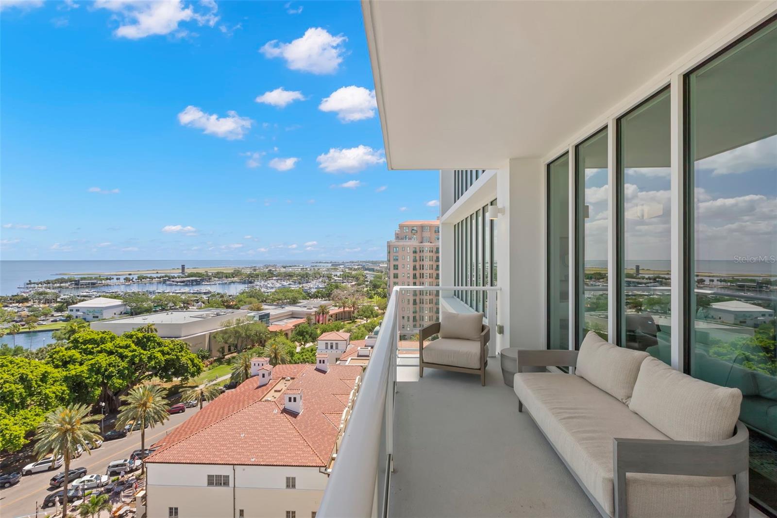 Image 20 of 65 For 176 4th Avenue Ne 1102