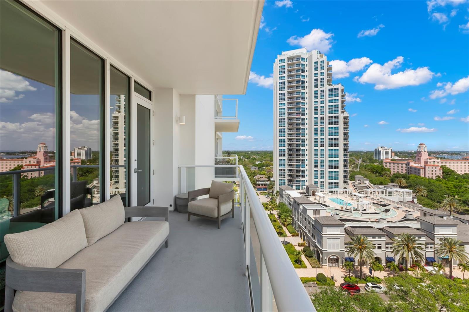 Image 21 of 65 For 176 4th Avenue Ne 1102