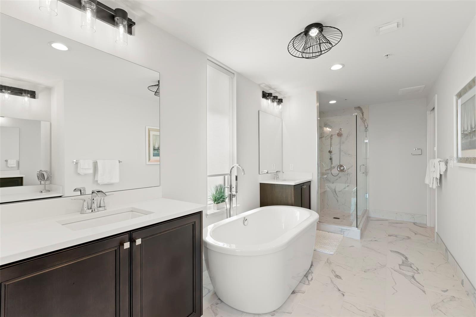 Image 26 of 65 For 176 4th Avenue Ne 1102