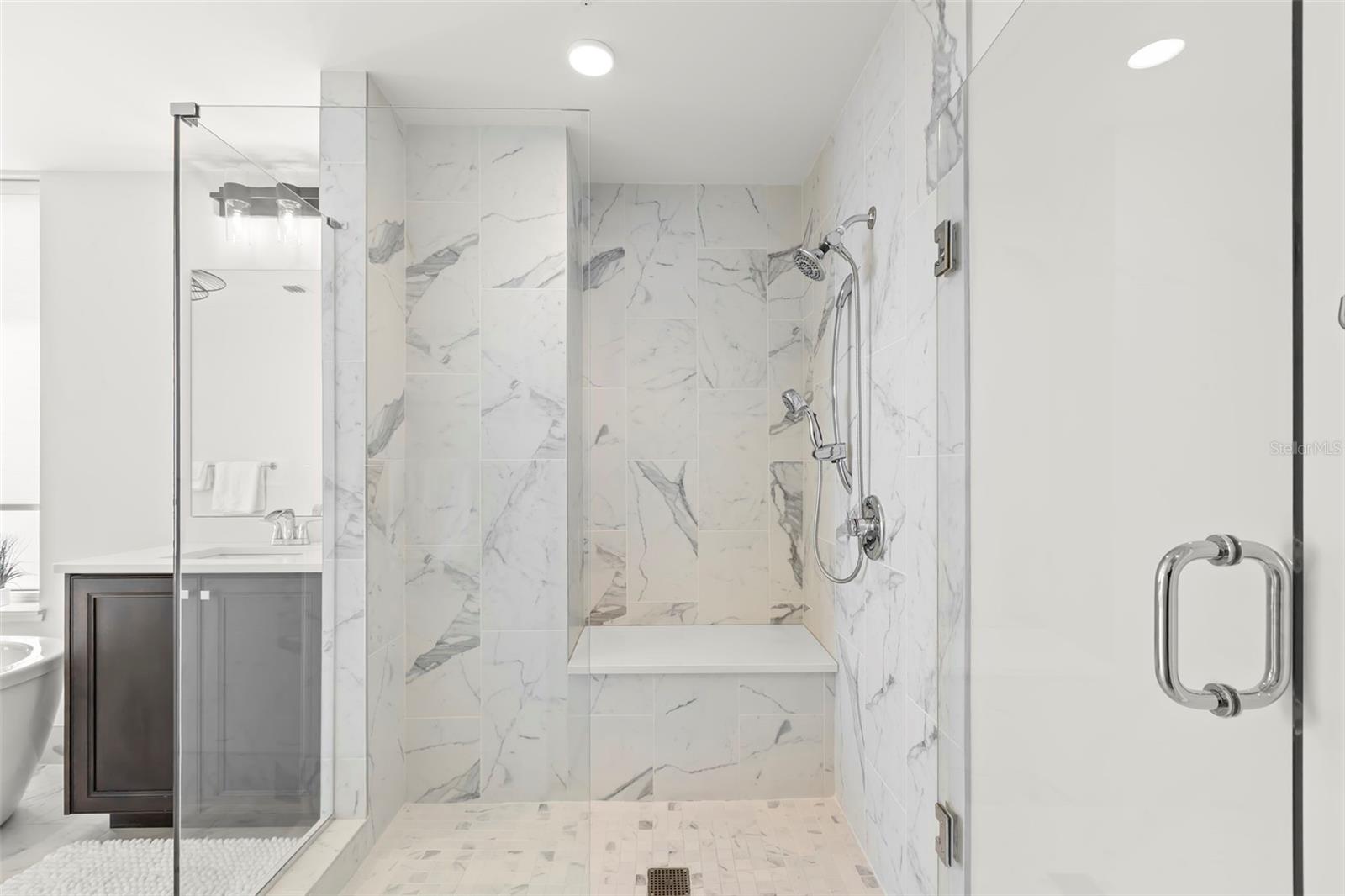 Image 28 of 65 For 176 4th Avenue Ne 1102