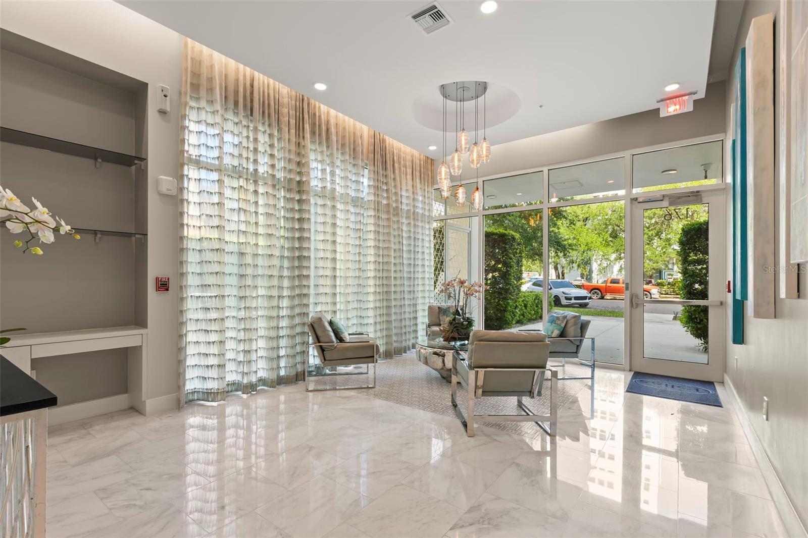 Image 3 of 65 For 176 4th Avenue Ne 1102