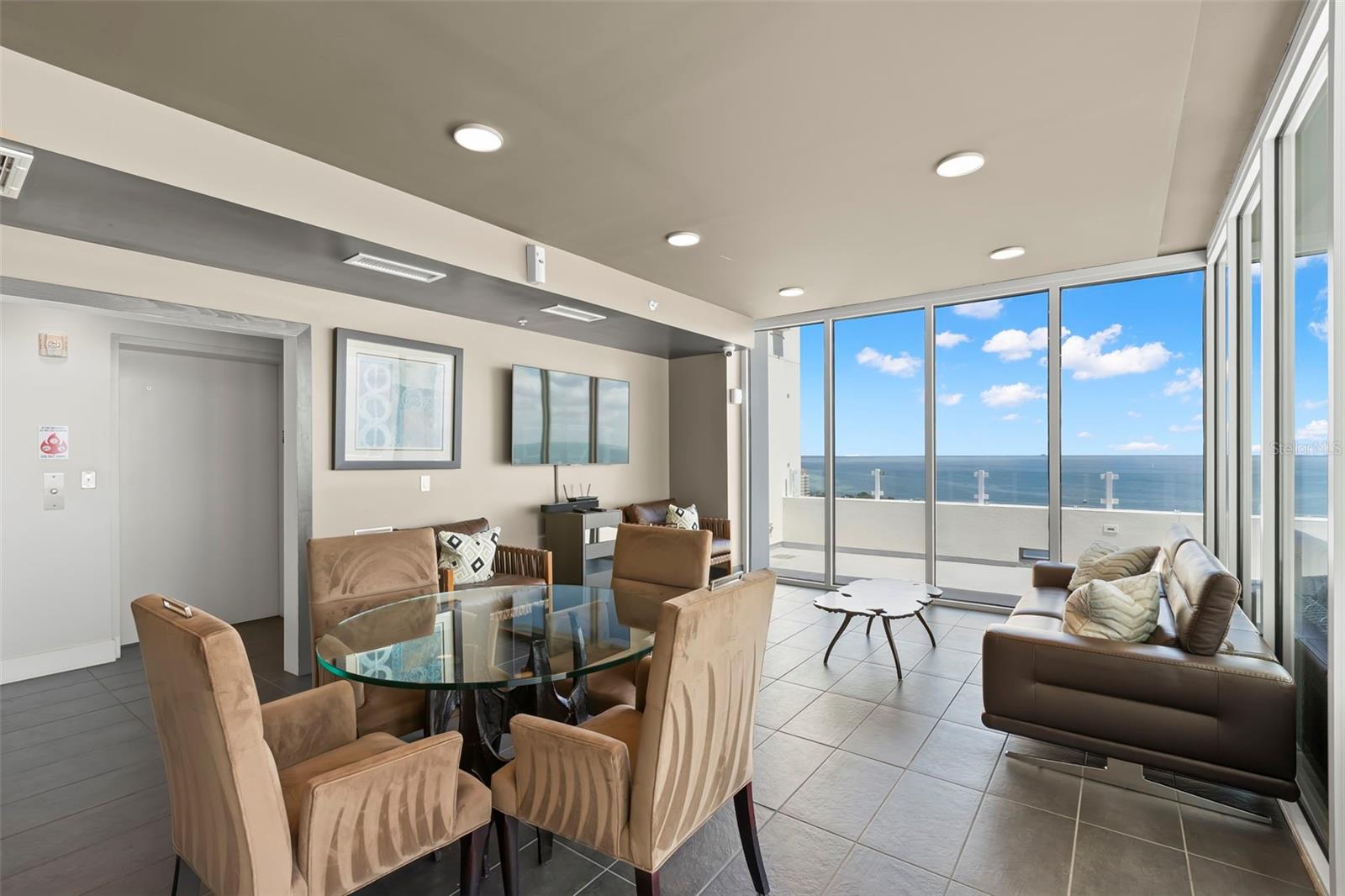 Image 41 of 65 For 176 4th Avenue Ne 1102