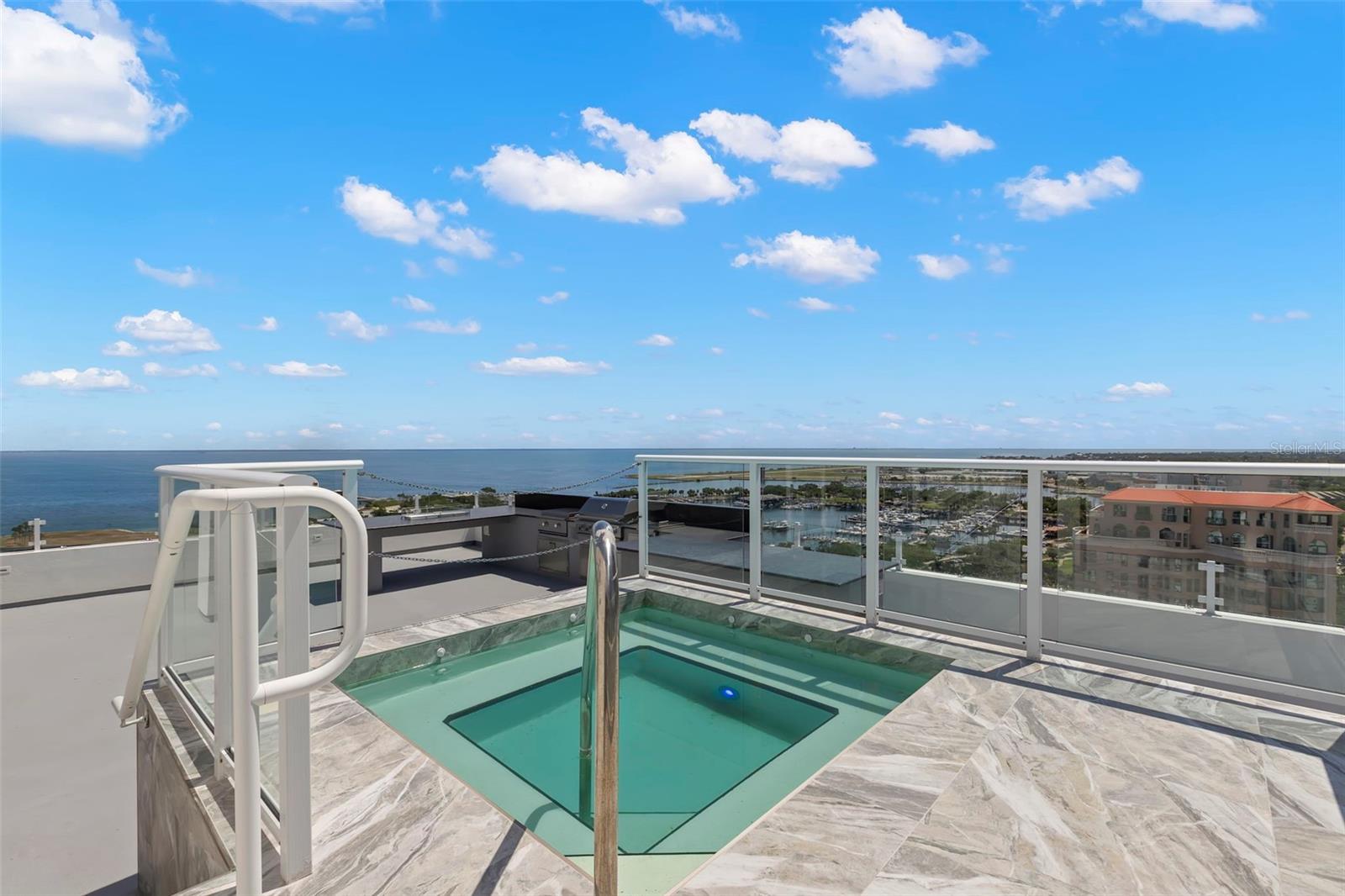 Image 43 of 65 For 176 4th Avenue Ne 1102