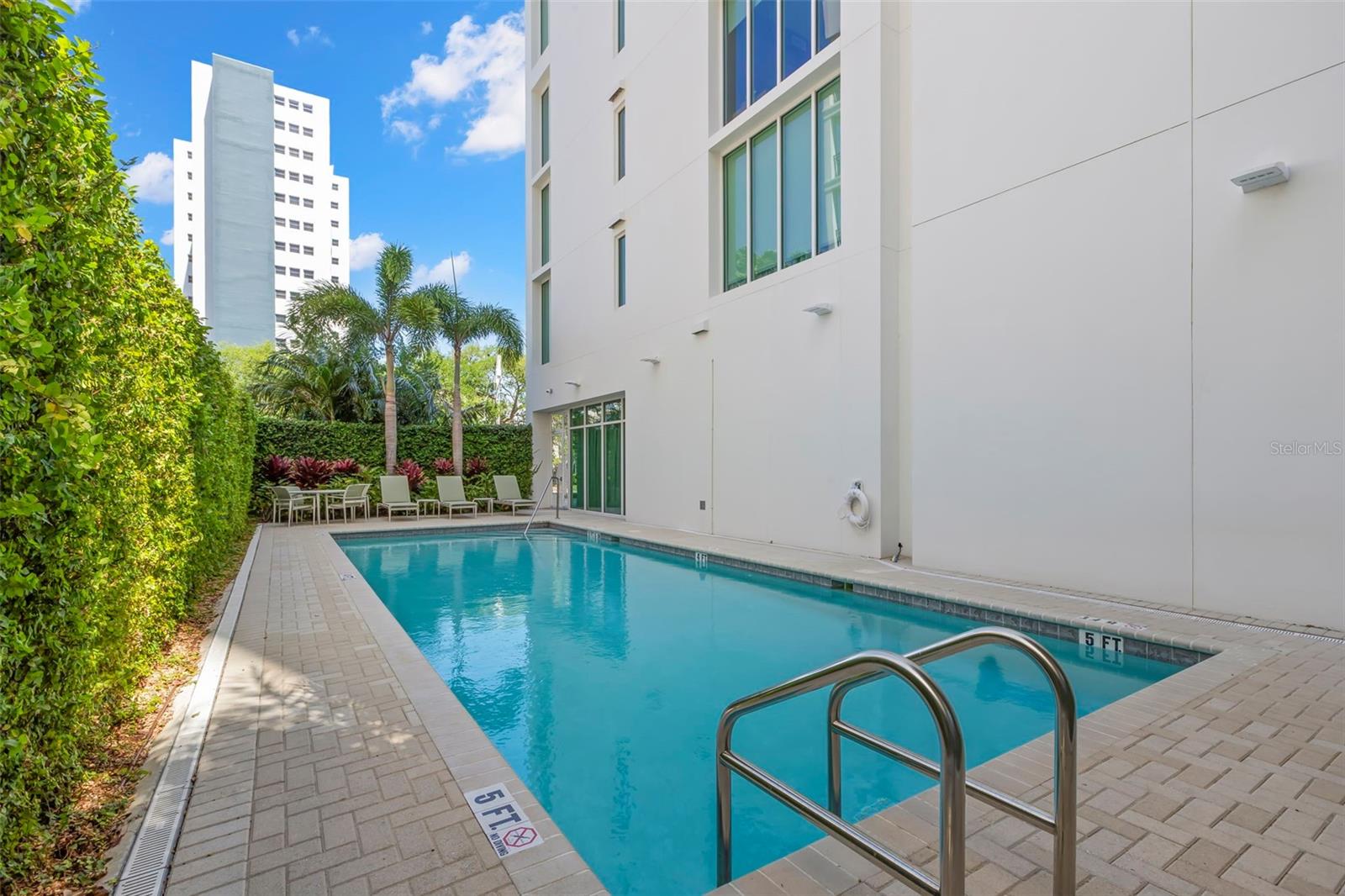 Image 48 of 65 For 176 4th Avenue Ne 1102