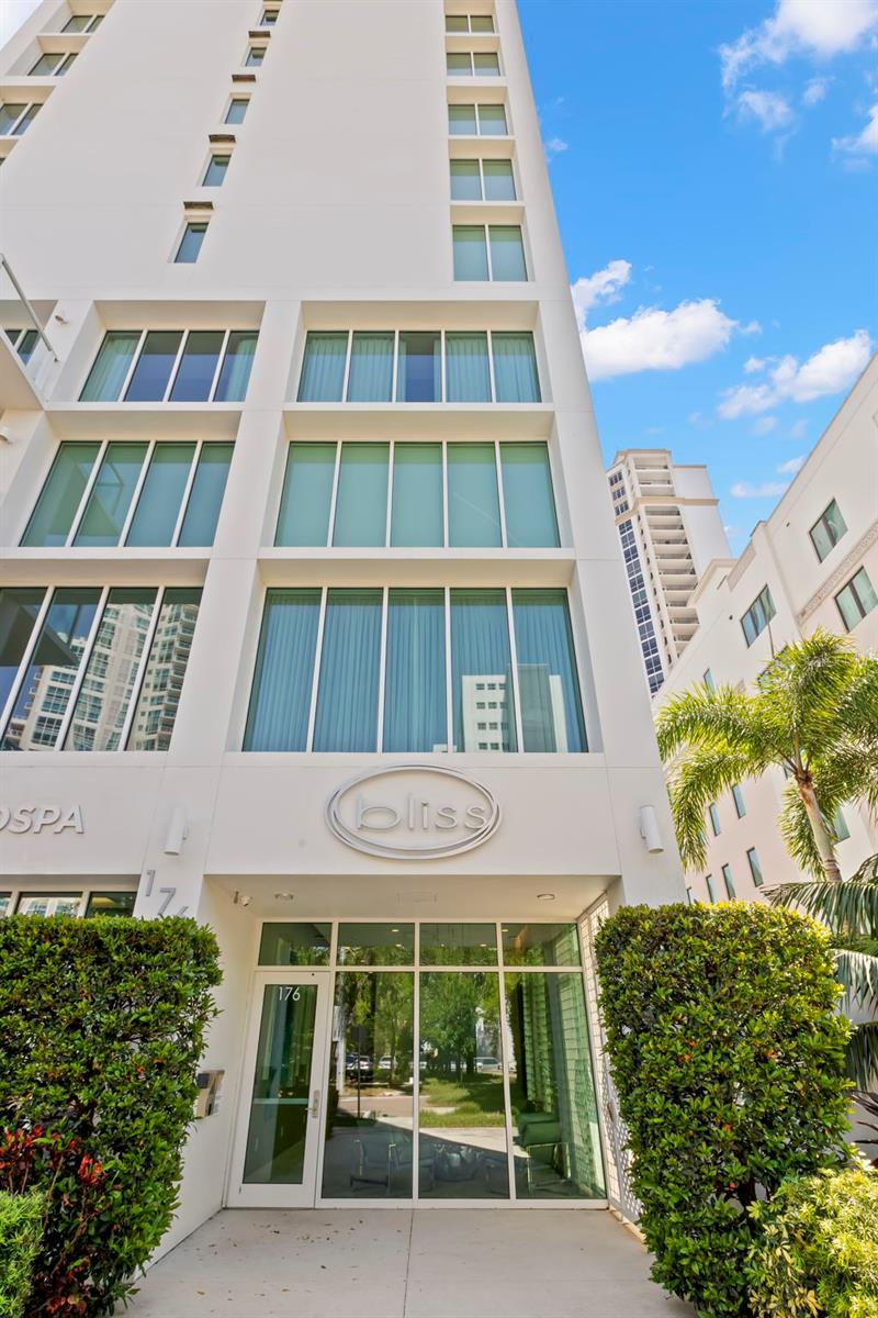 Image 54 of 65 For 176 4th Avenue Ne 1102