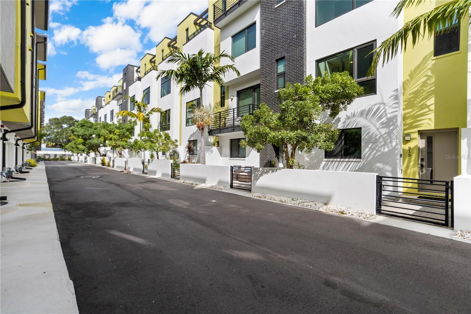 Details for 915 Arlington Avenue N, ST PETERSBURG, FL 33705