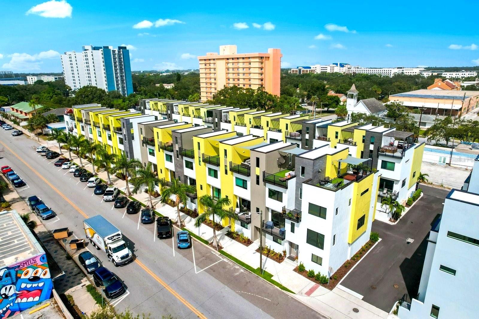 Image 23 of 23 For 915 Arlington Avenue N