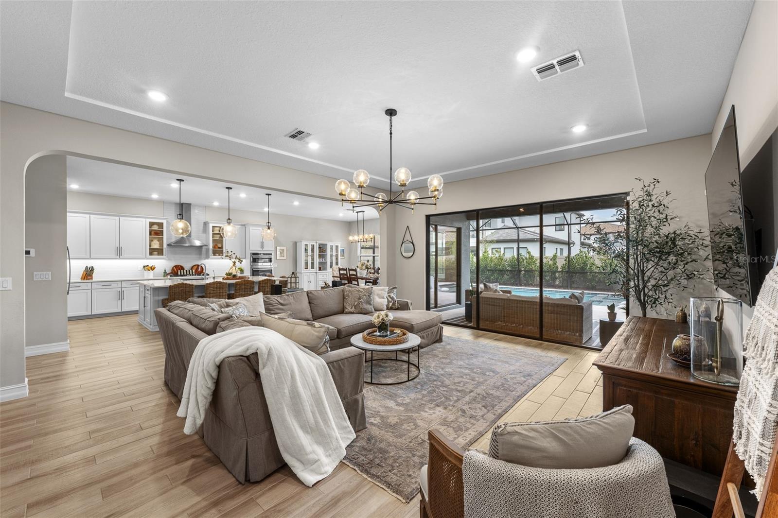 Image 11 of 50 For 6009 Marsh Trail Drive