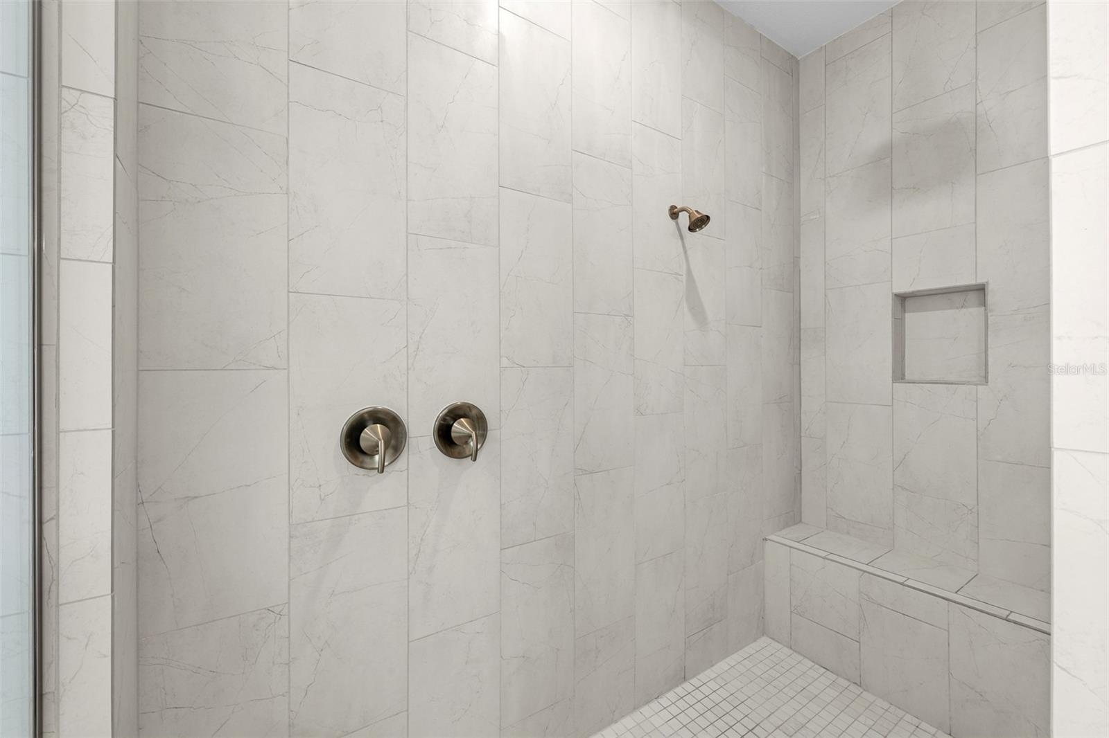 Image 18 of 50 For 6009 Marsh Trail Drive