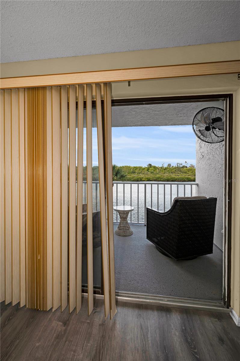 Image 26 of 71 For 18325 Gulf Boulevard 308