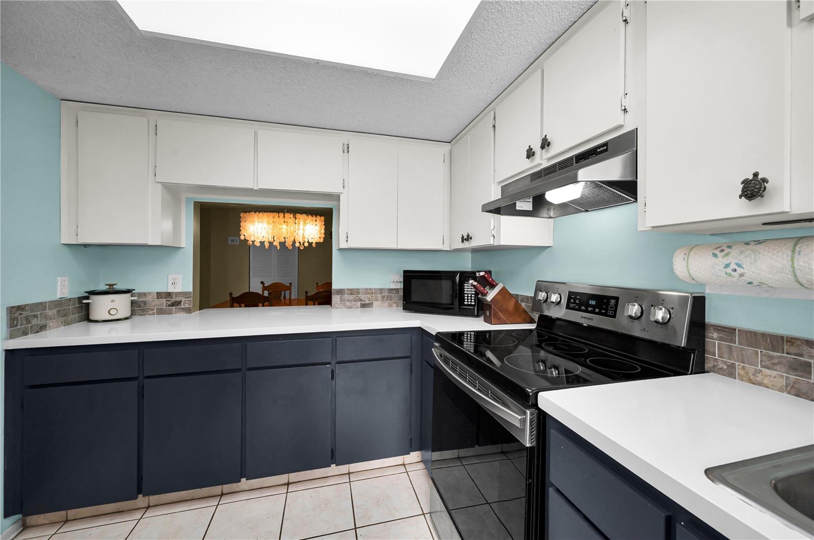 Image 31 of 71 For 18325 Gulf Boulevard 308