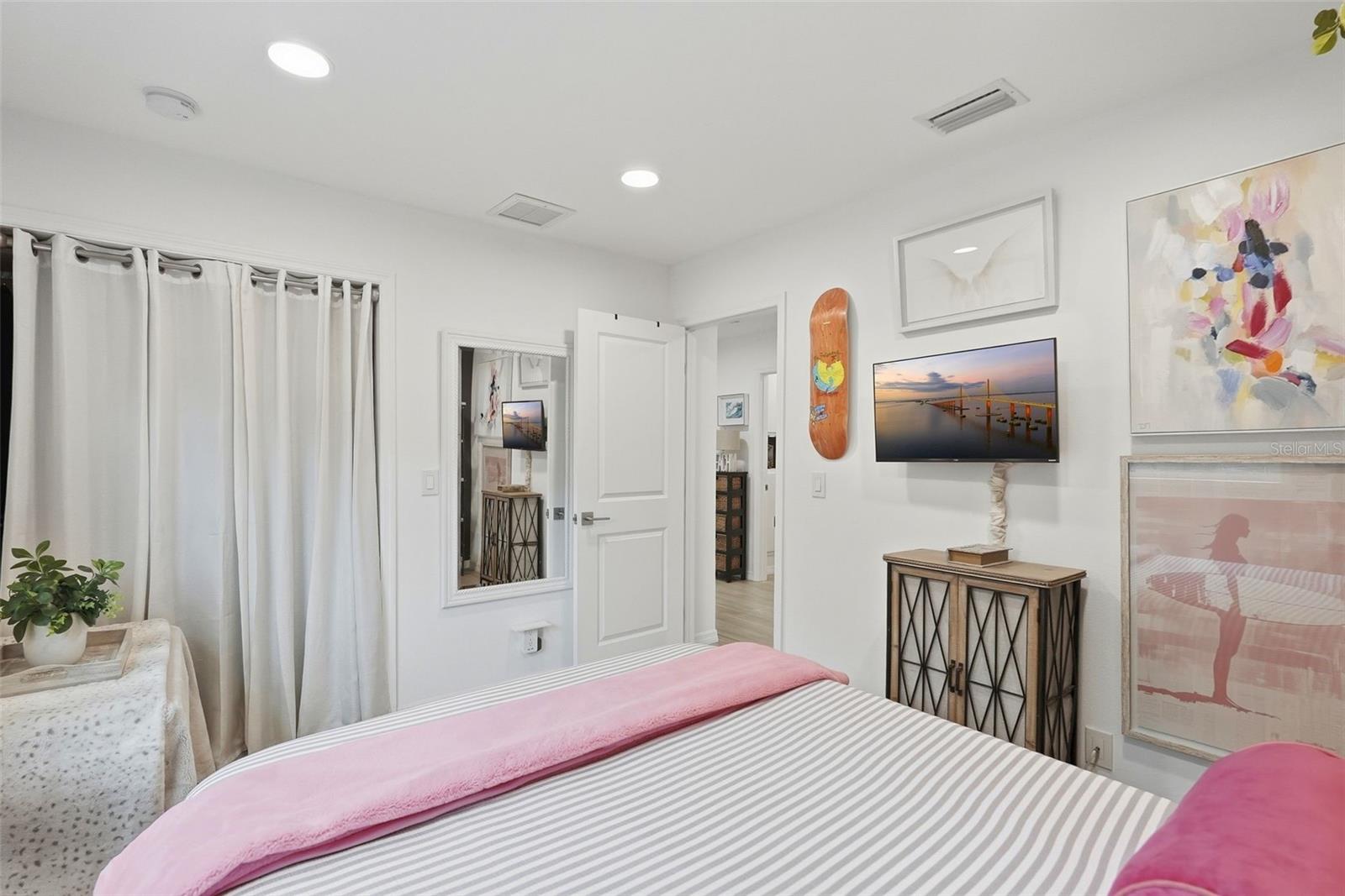 Image 21 of 41 For 3698 61st Way N