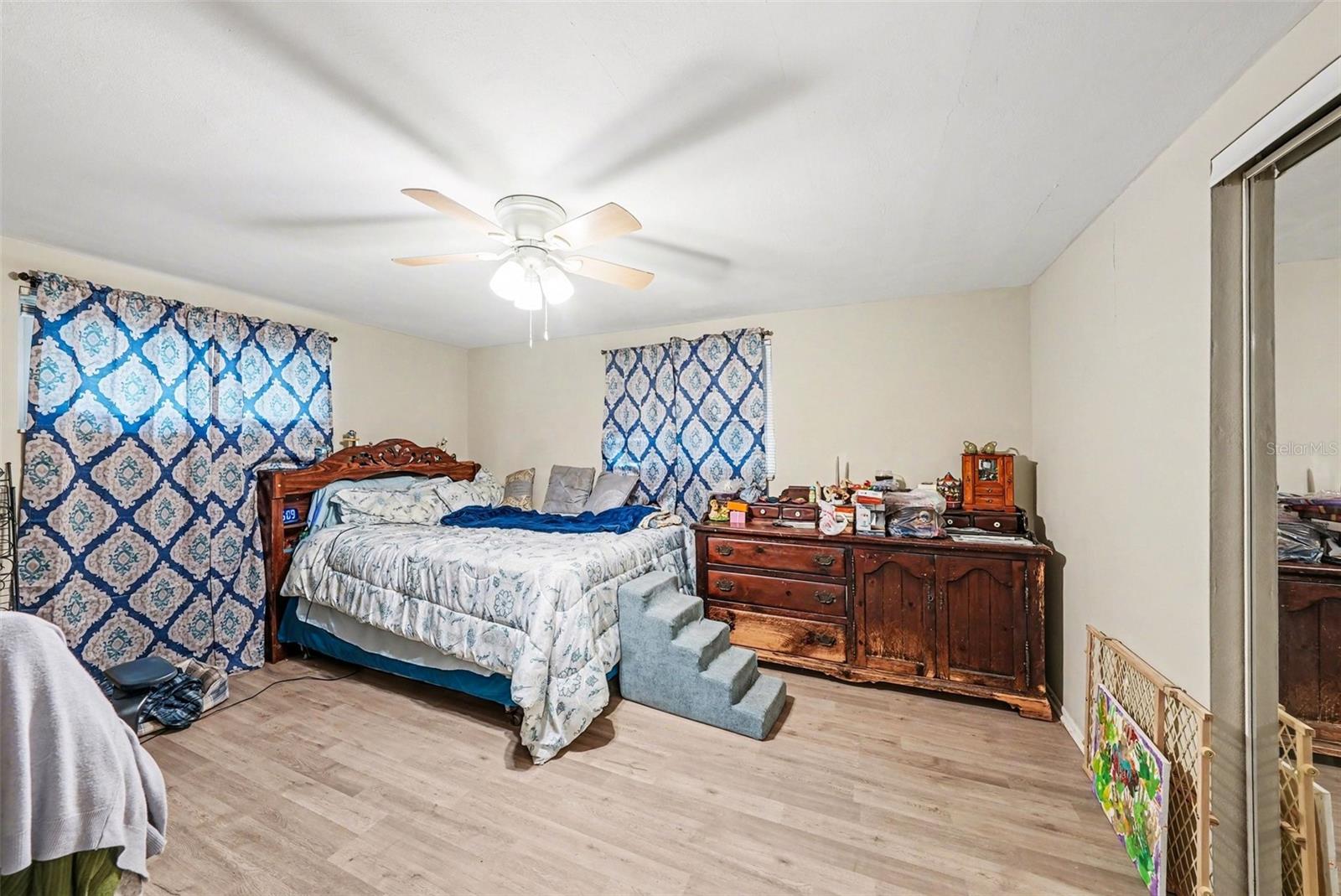 Image 12 of 19 For 2927 Finch Drive