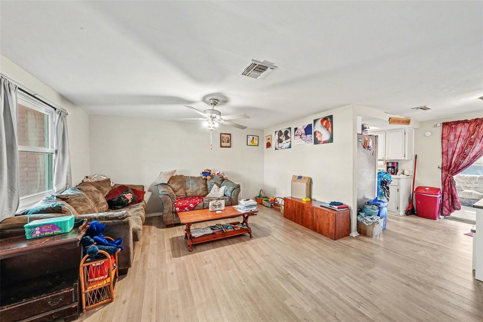 Image 8 of 19 For 2927 Finch Drive