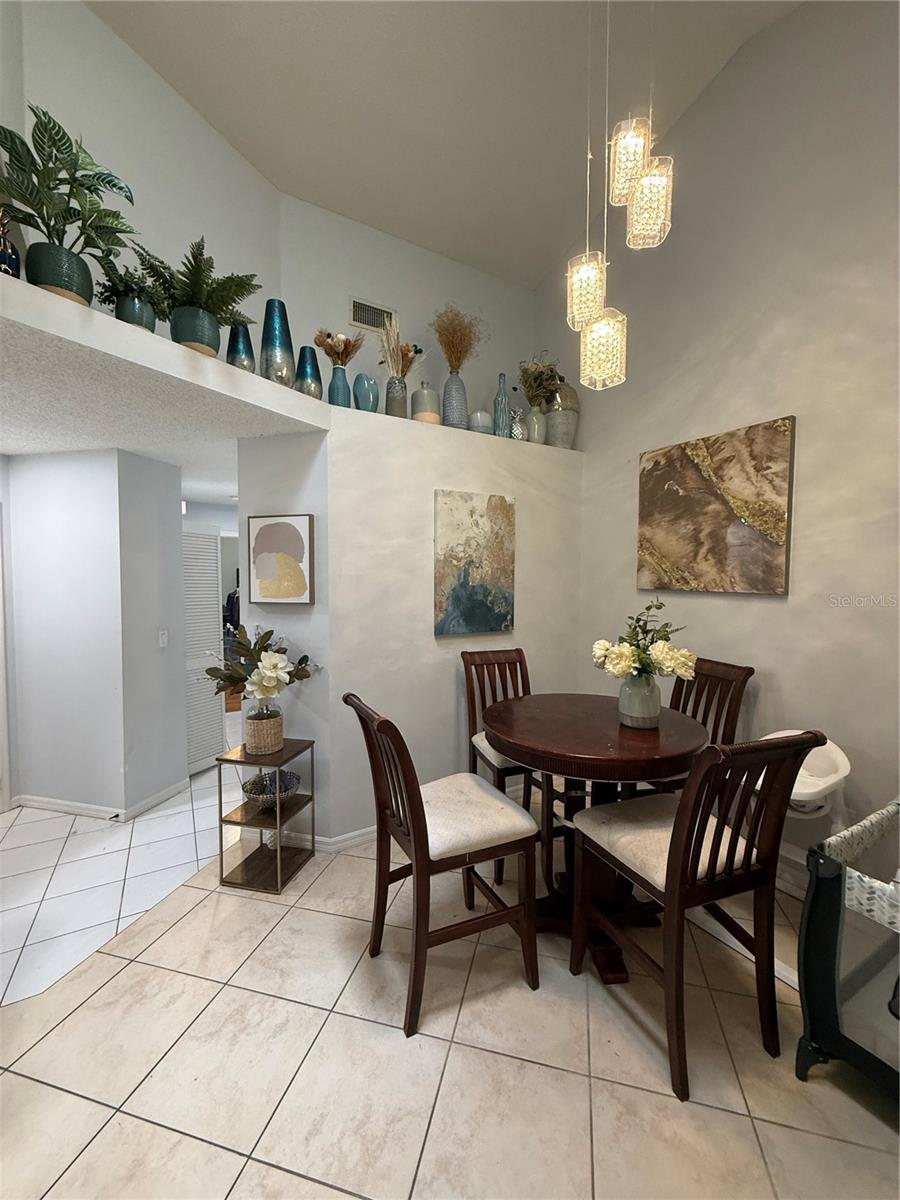 Image 11 of 17 For 5647 Monte Rosso Road