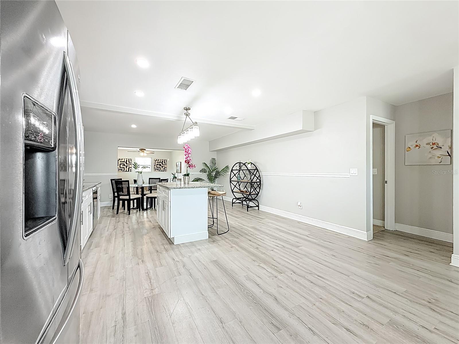 Image 13 of 58 For 11303 122nd Terrace