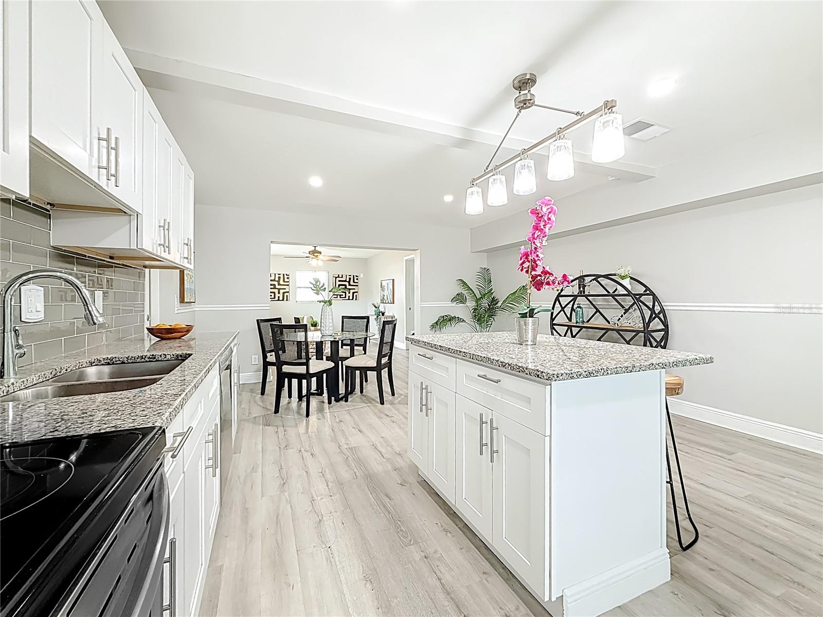 Image 16 of 58 For 11303 122nd Terrace