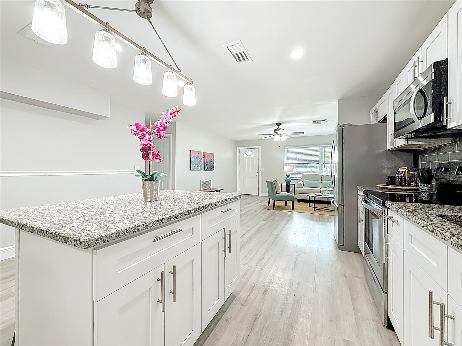 Image 17 of 58 For 11303 122nd Terrace