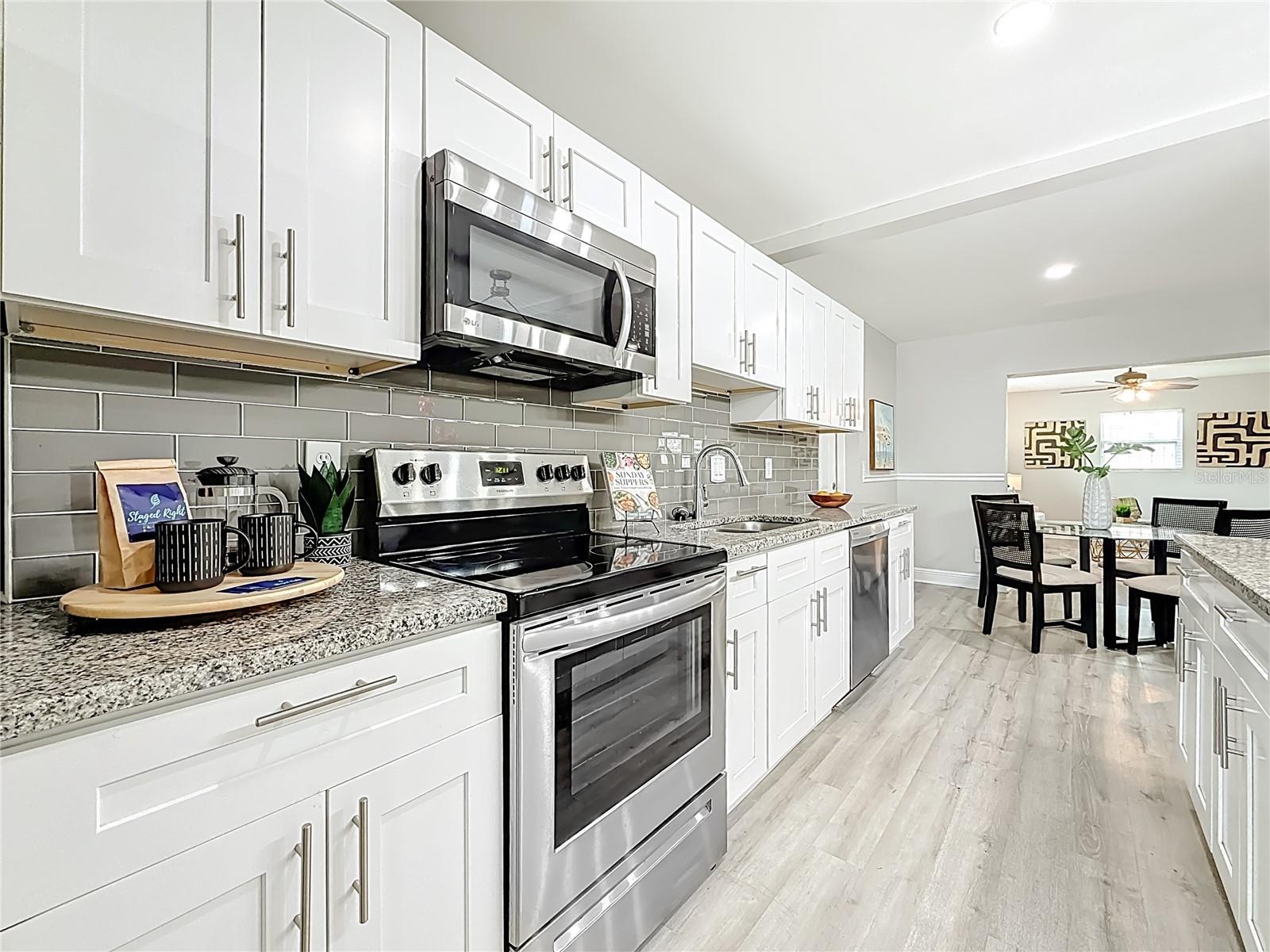 Image 18 of 58 For 11303 122nd Terrace