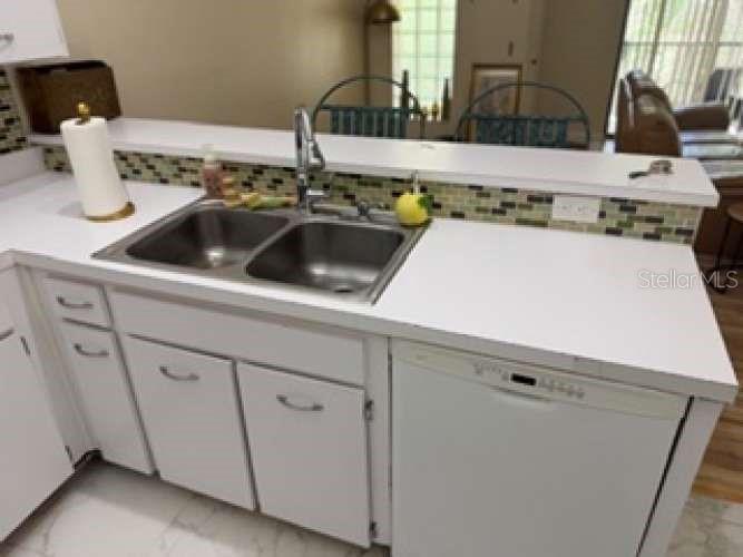 Image 13 of 22 For 3301 Crystal Court E O