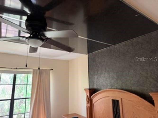 Image 19 of 22 For 3301 Crystal Court E O