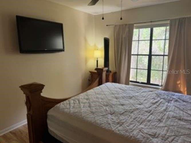 Image 20 of 22 For 3301 Crystal Court E O