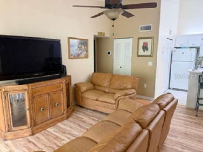 Image 7 of 22 For 3301 Crystal Court E O