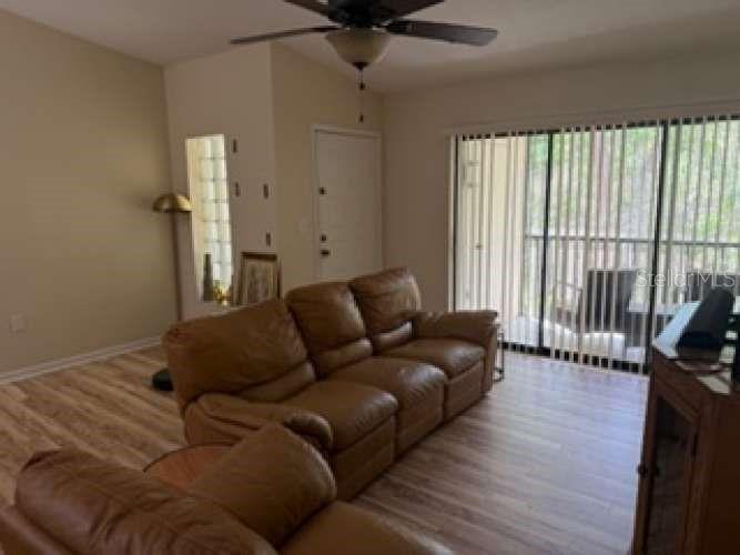 Image 9 of 22 For 3301 Crystal Court E O