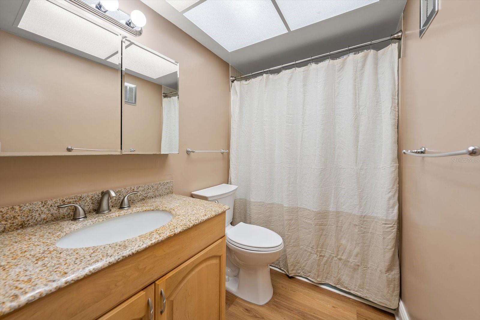 Image 11 of 19 For 1975 Bay Drive 115