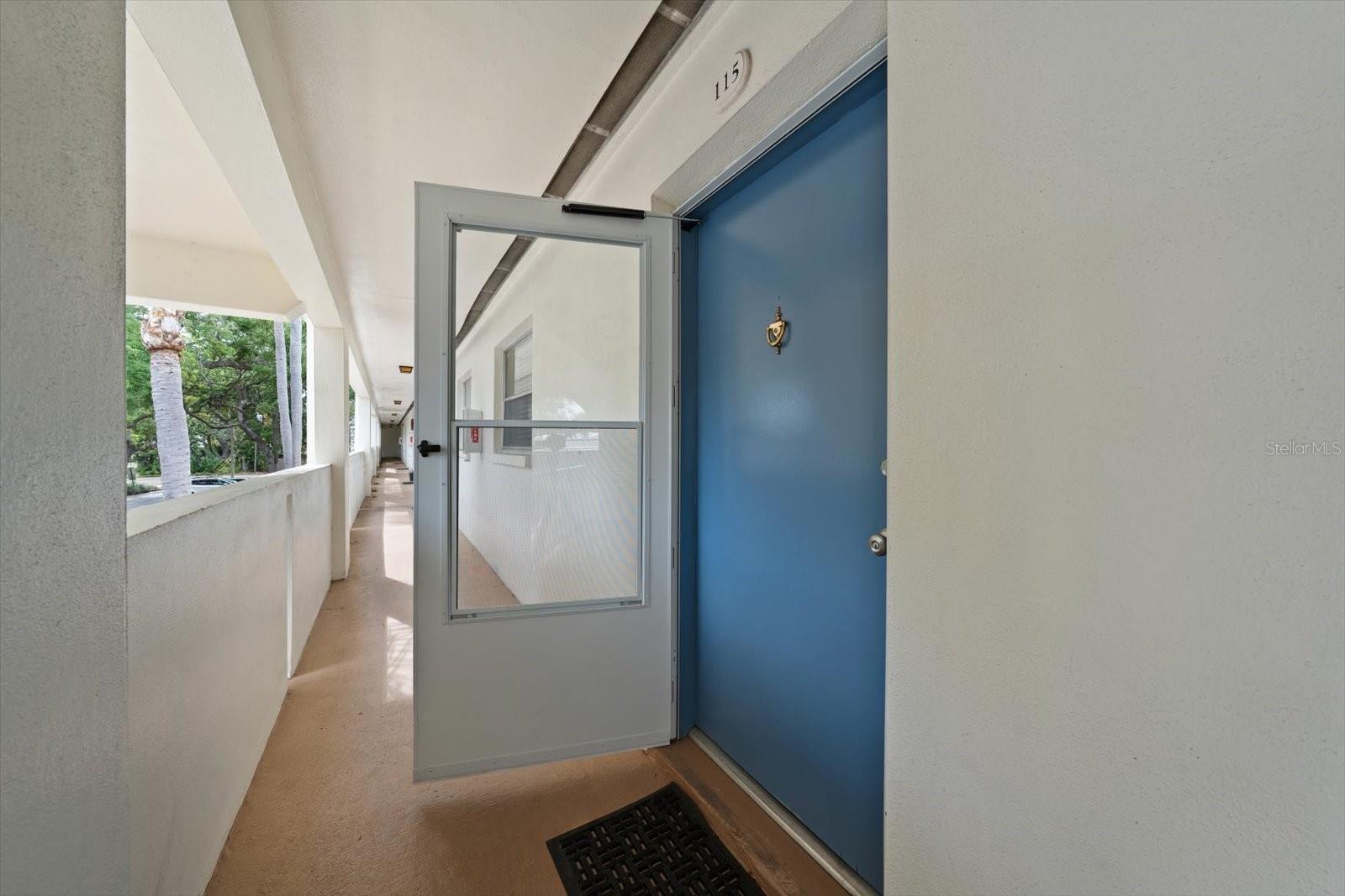 Image 2 of 19 For 1975 Bay Drive 115